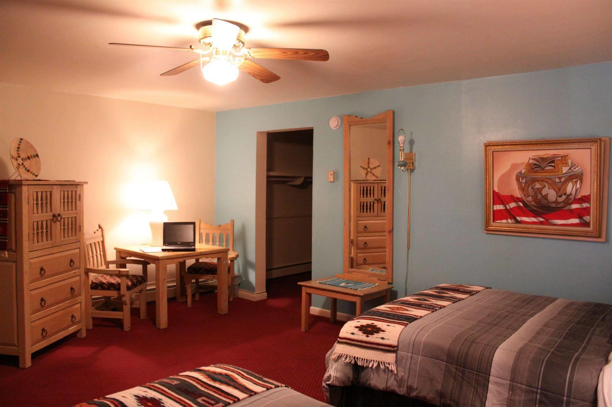 Kachina Lodge Resort And Meeting Center Taos Extérieur photo