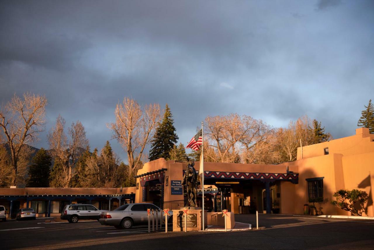 Kachina Lodge Resort And Meeting Center Taos Extérieur photo