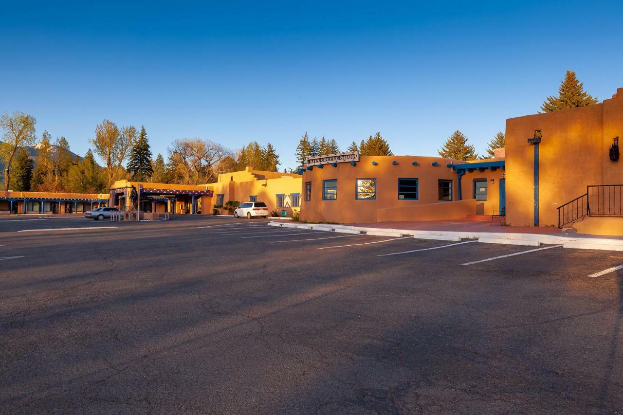 Kachina Lodge Resort And Meeting Center Taos Extérieur photo